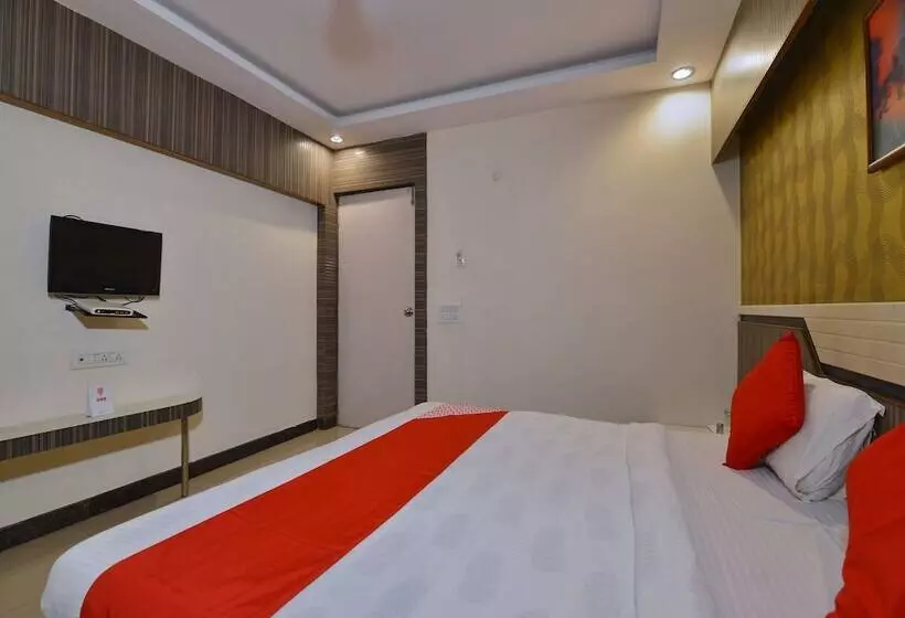 Hotelli A R Ganpati Plaza By Oyo Rooms