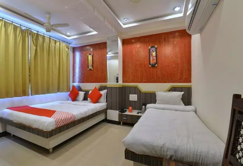 Hotelli A R Ganpati Plaza By Oyo Rooms