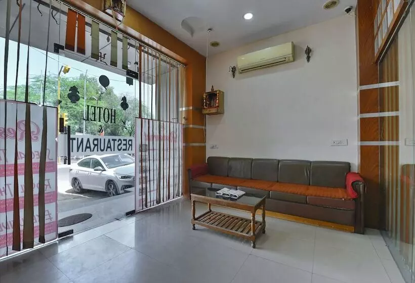 Hotelli A R Ganpati Plaza By Oyo Rooms