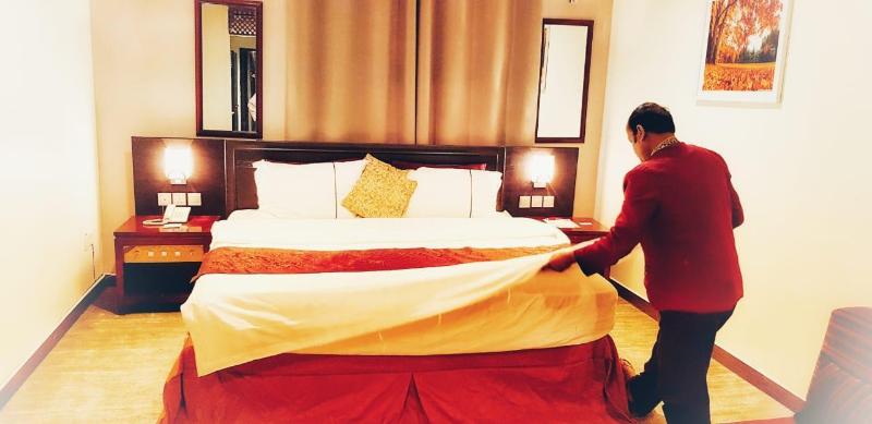 فندق Alsaab Suites