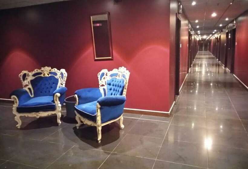 فندق Alsaab Suites