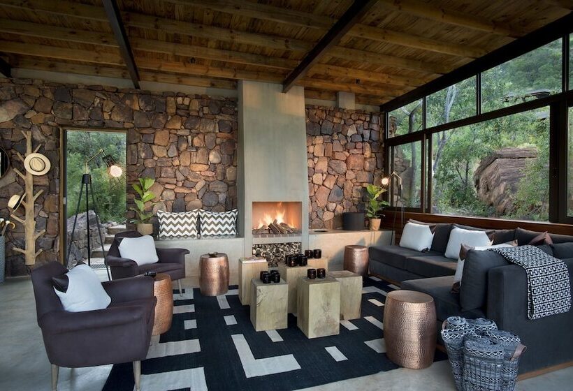 هتل Marataba Mountain Lodge