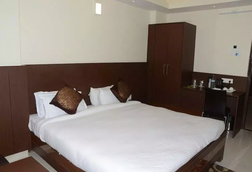 Hotel Mercury Residency