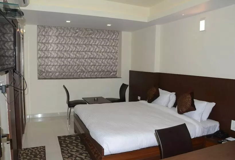 Hotel Mercury Residency