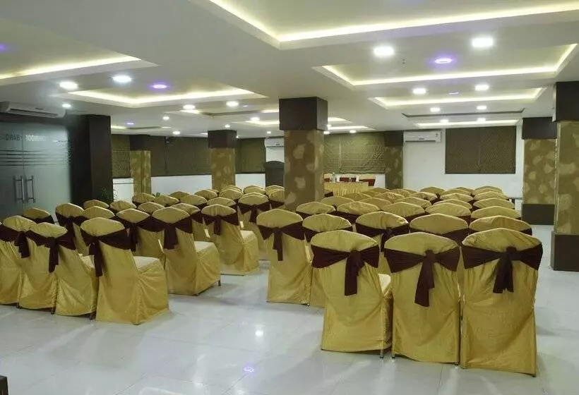 Hotel Mercury Residency