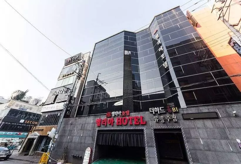 ホテル Suwon Helia