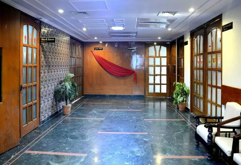 ホテル Tarang Banquets & Conference Centre