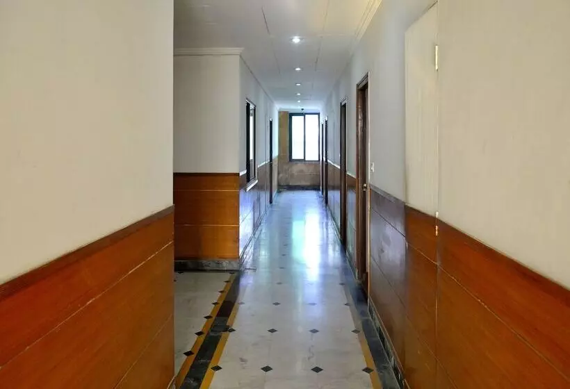 ホテル Tarang Banquets & Conference Centre