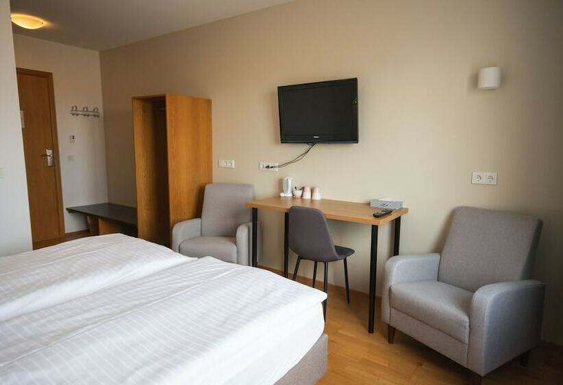 پانسیون Hótel Búrfell