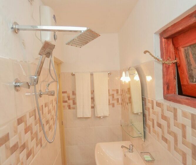 פנסיון Leisure Place