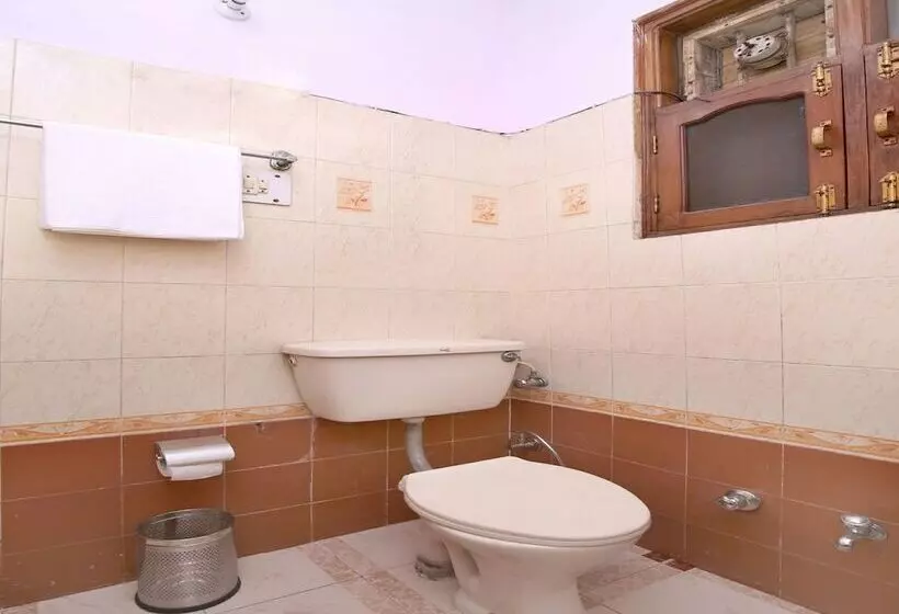 Yogesh Hotel & Restaurent