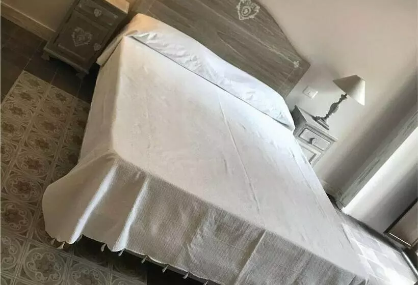 تختخواب و صبحانه La Casa Di Alma Luxury Rooms