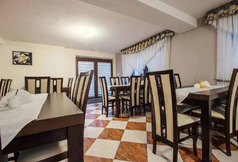 مبيت وإفطار Willa Kamila