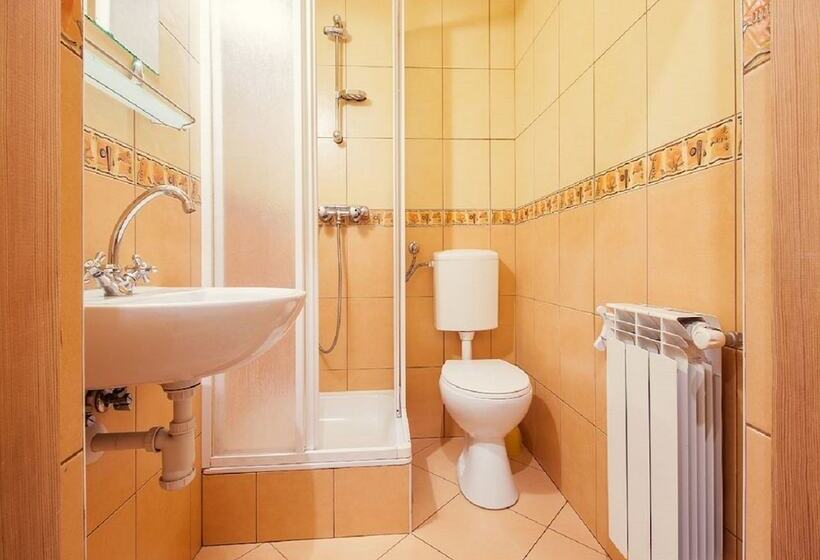 مبيت وإفطار Willa Kamila