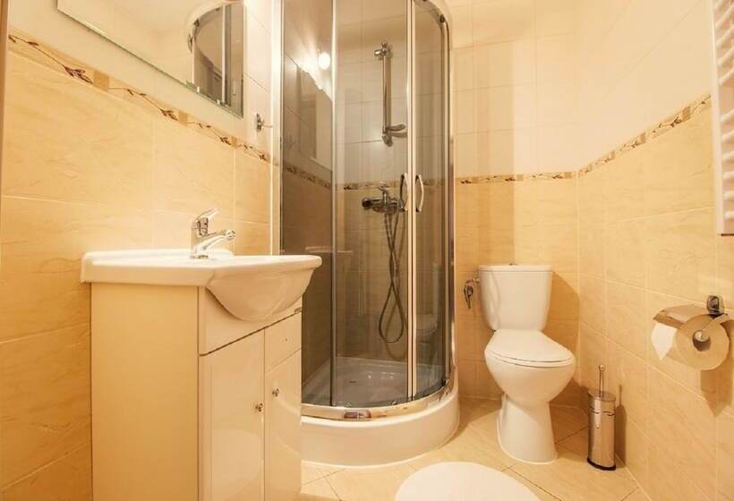 مبيت وإفطار Willa Kamila