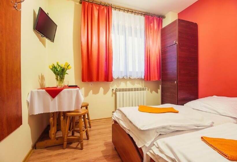 مبيت وإفطار Willa Kamila