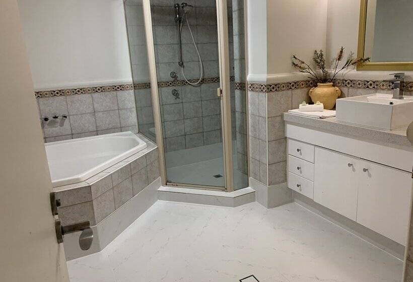 Crown Towers Resort Private Apartments