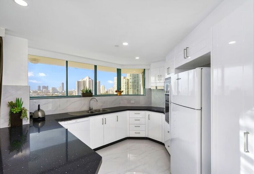 Crown Towers Resort Private Apartments