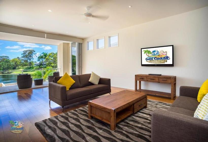 Grand Oasis At Sanctuary Cove