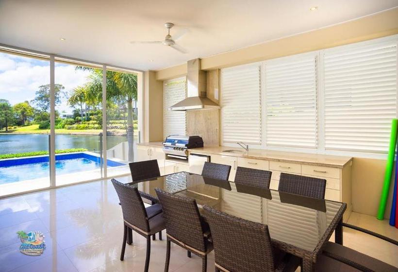 Grand Oasis At Sanctuary Cove