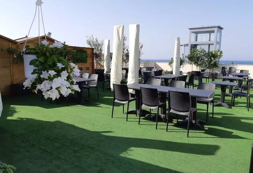 Hostelli Morello Beach