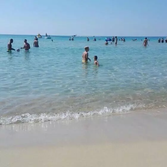 Hostelli Morello Beach