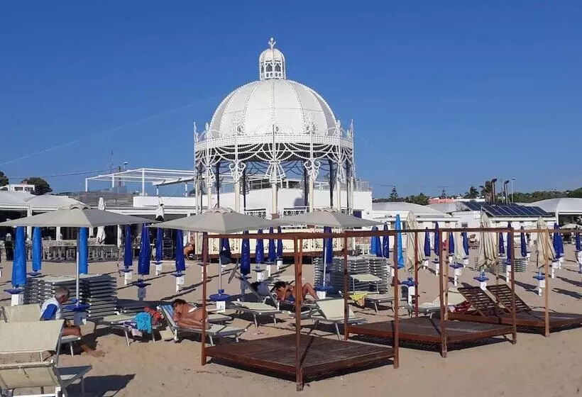 Hostelli Morello Beach