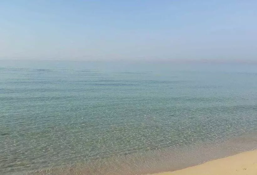 Hostelli Morello Beach