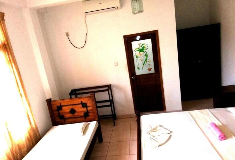 Hotel Elephant Lobby