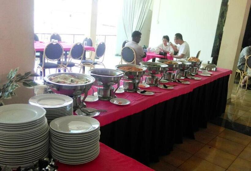 Hotel Elephant Lobby