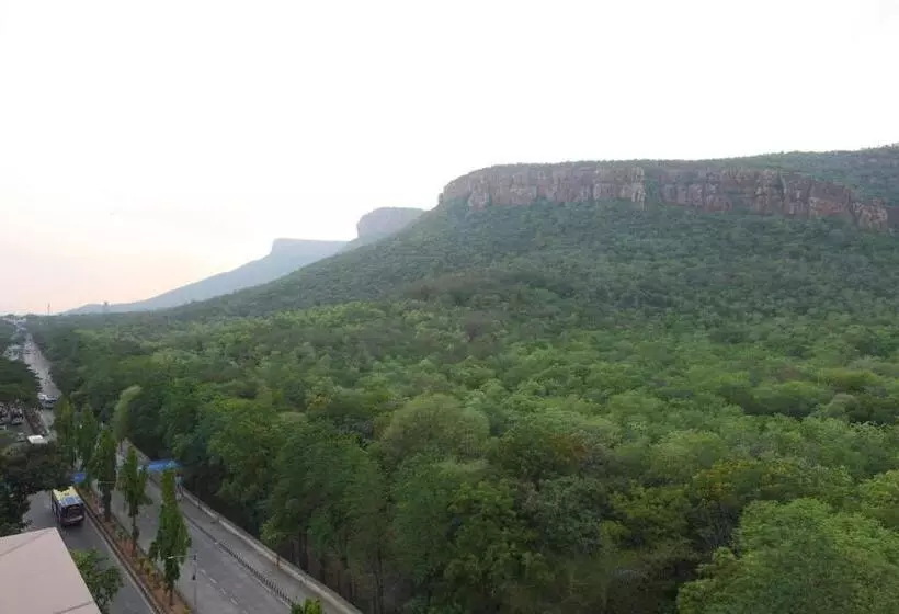 ホテル Ramcharan Residency, Tirupati