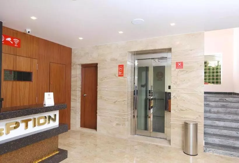 ホテル Ramcharan Residency, Tirupati