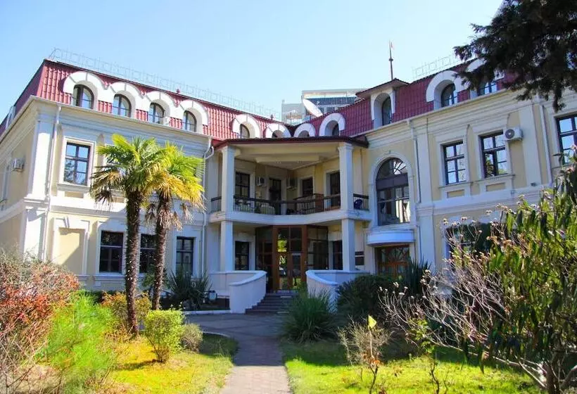 Hotelli Imeni Morisa Toreza Health Resort