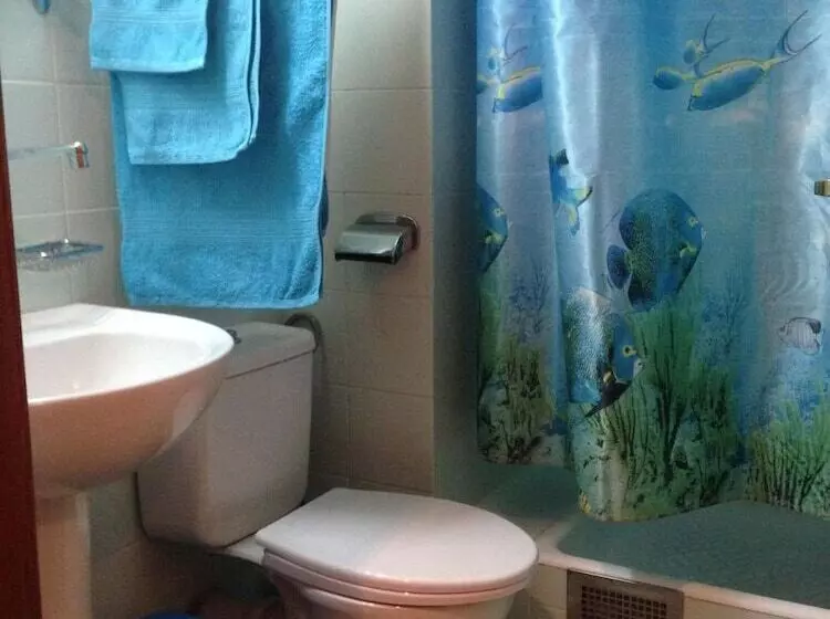 Hotelli Imeni Morisa Toreza Health Resort