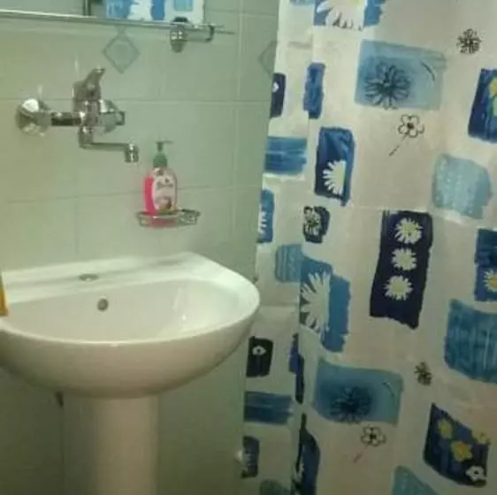 Hotelli Imeni Morisa Toreza Health Resort