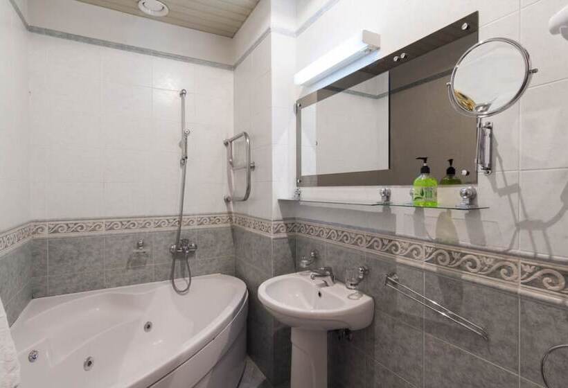 فندق Imeni Morisa Toreza Health Resort