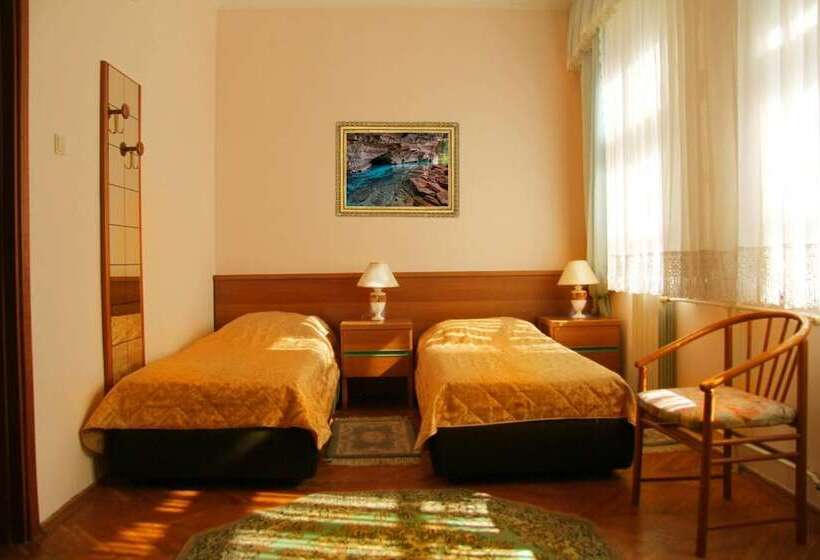 فندق Imeni Morisa Toreza Health Resort