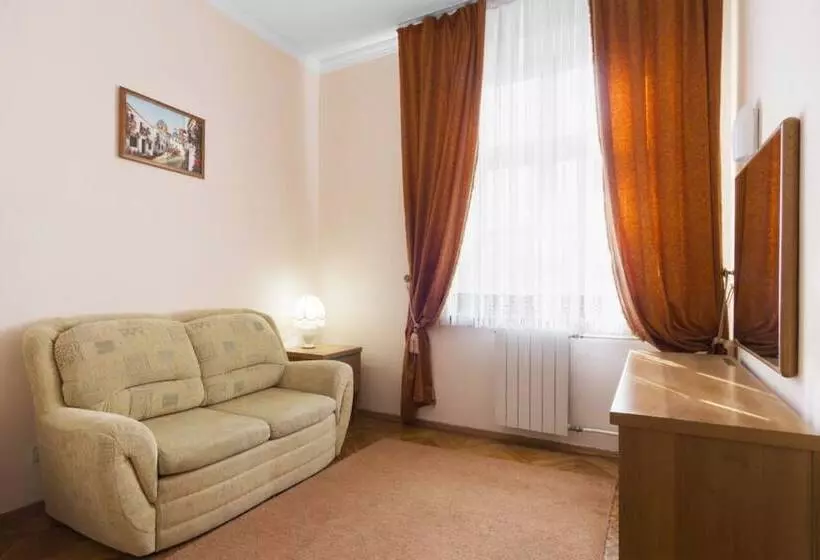 Hotelli Imeni Morisa Toreza Health Resort