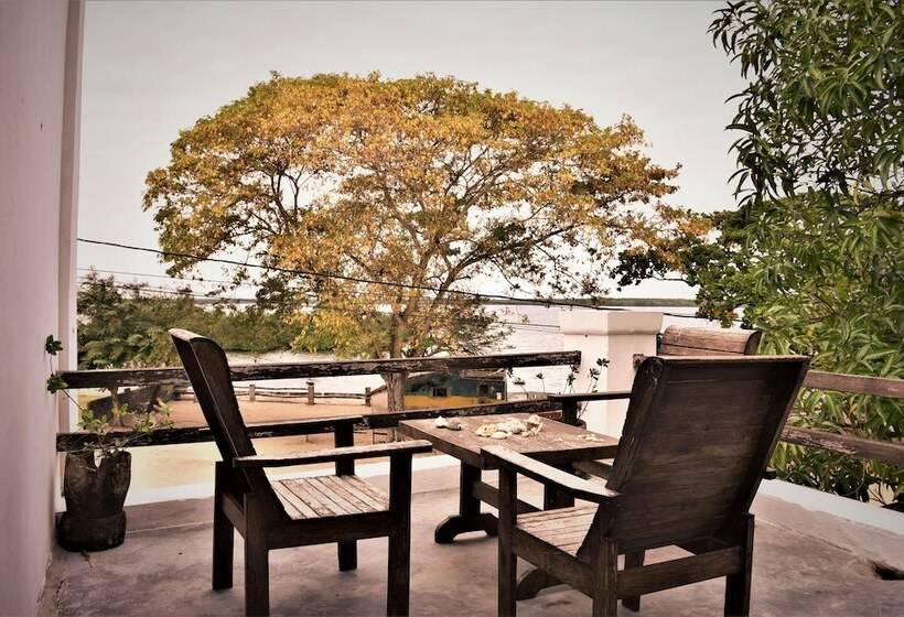 ホテル Miti Miwiri