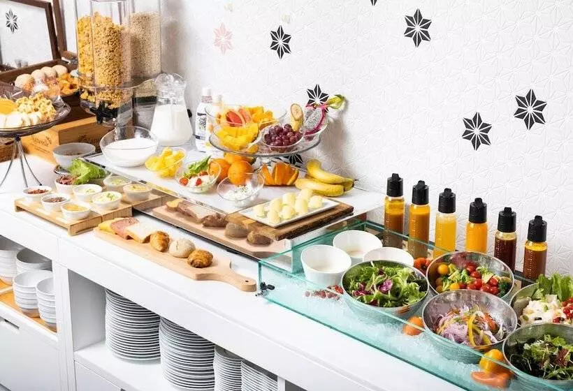 هتل The B Namba Kuromon