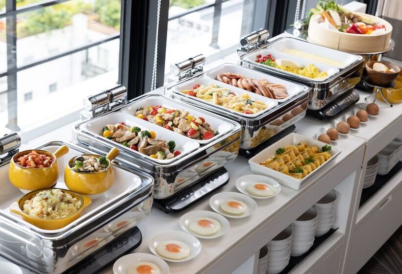 בית מלון כפרי The B Namba Kuromon