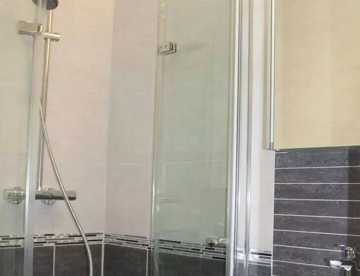 ホテル Zum Halbmond