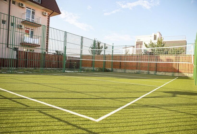 פנסיון Beausoleil Guesthouse