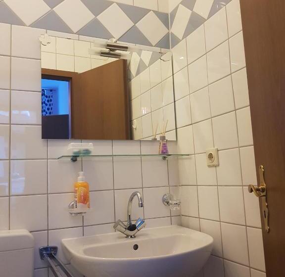 Apartment Im Luisenviertel   Grün