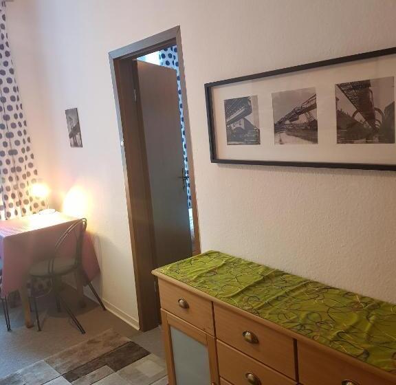 Apartment Im Luisenviertel   Grün