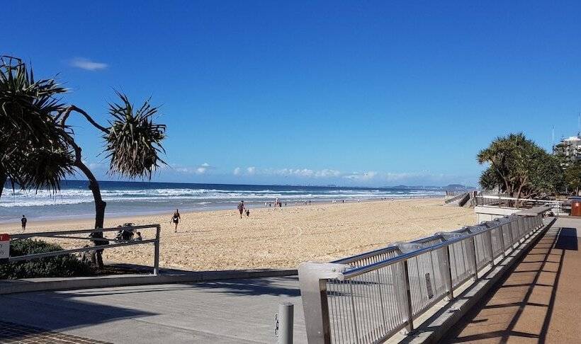 Apr Private Suites Moroc By The Beach