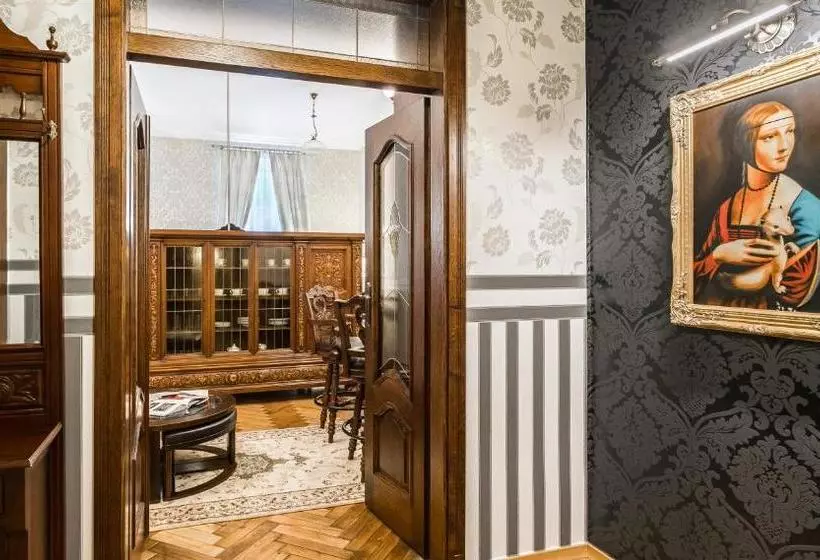 Exclusive Royal Apartments