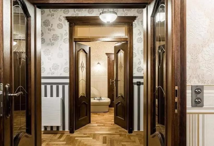 Exclusive Royal Apartments