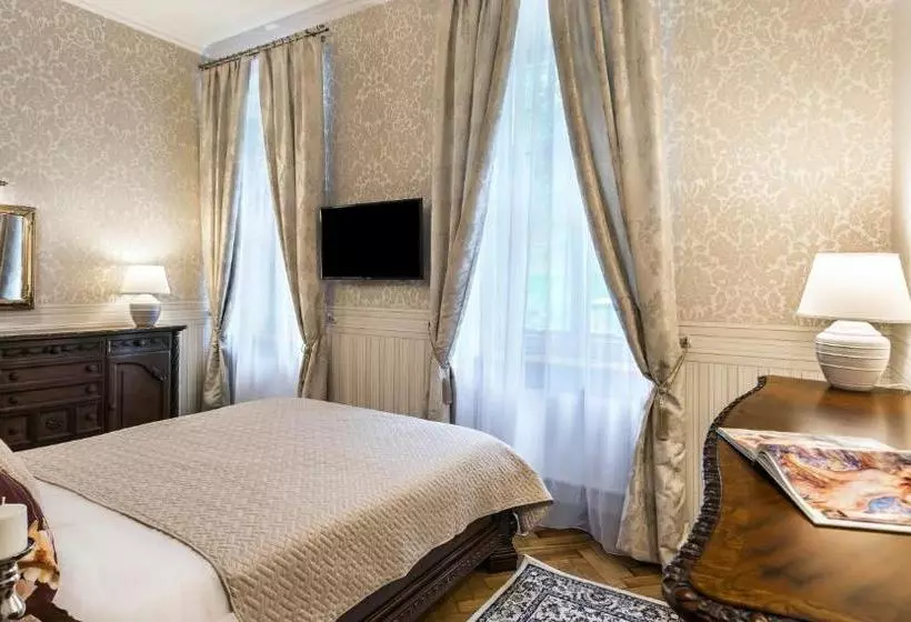 Exclusive Royal Apartments