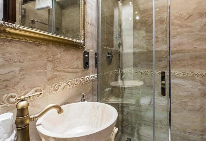 Exclusive Royal Apartments